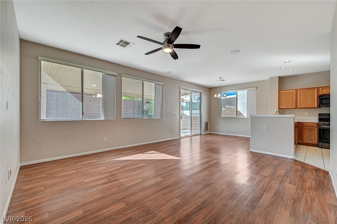 Photo 10 of 53, 7905 Sagebrush Bend Street