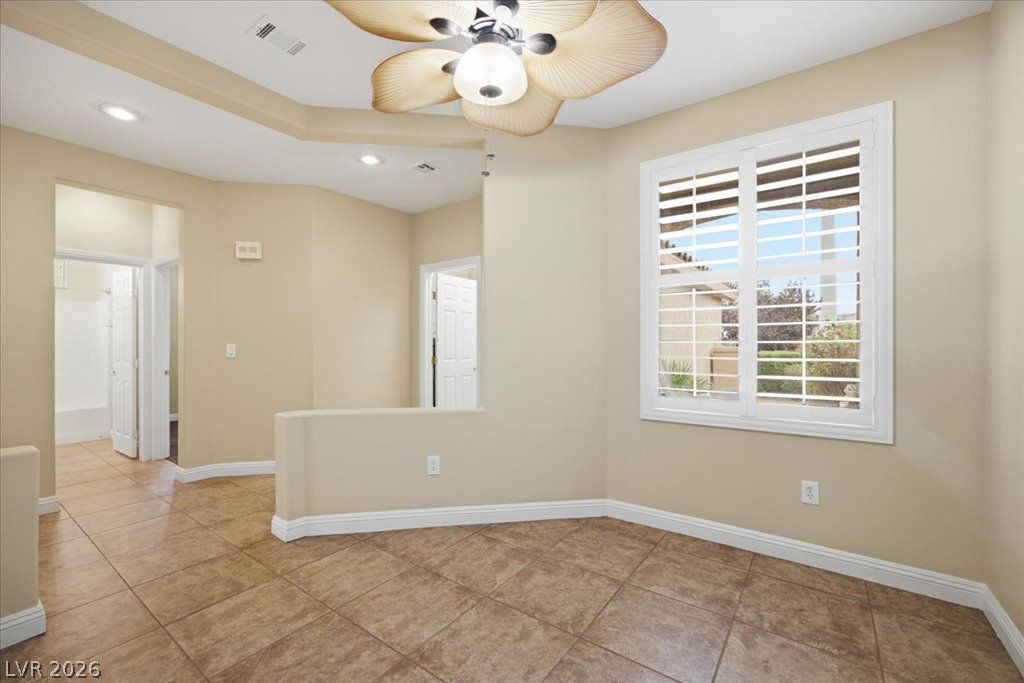 Photo 5 of 5343 Progresso Street