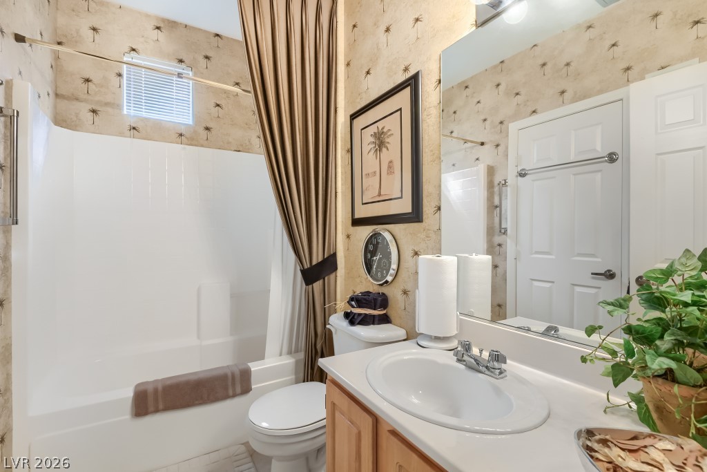Photo 15 of 17, 5855 Valley Drive #2121