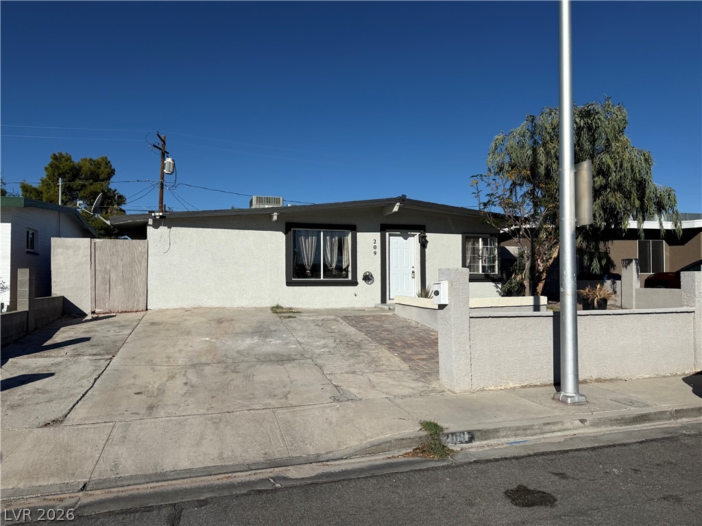 Photo 4 of 209 Stanford Street