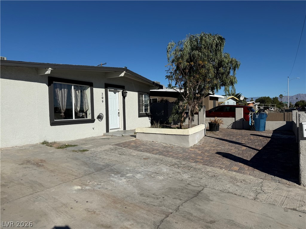 Photo 3 of 209 Stanford Street