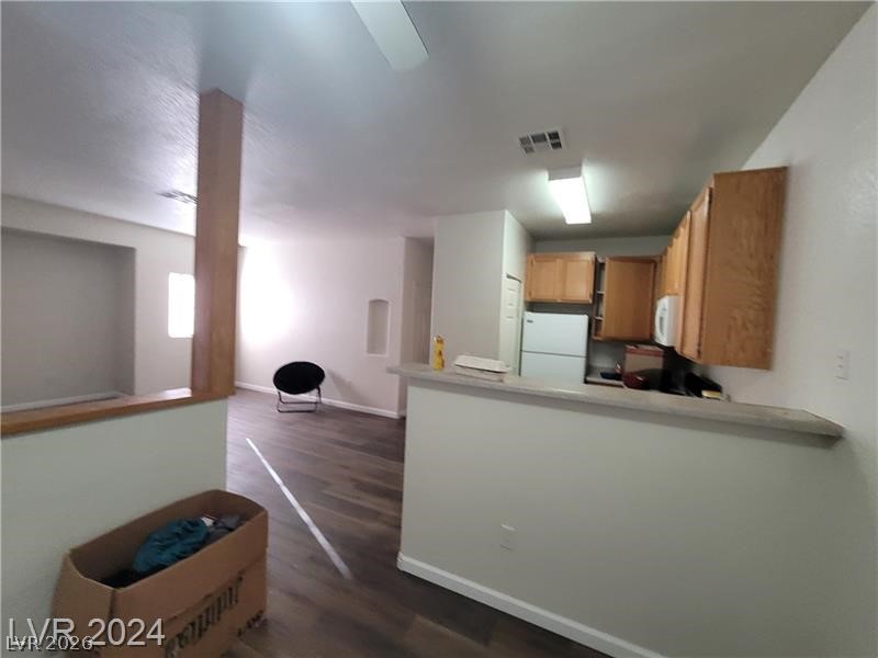 Photo 6 of 21, 4730 E Craig Road #1106