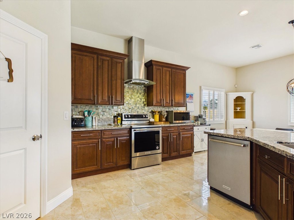Photo 17 of 77, 6651 Raintree Court