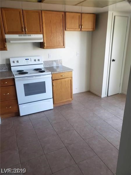 Photo 13 of 43, 2981 Country Manor Lane #118