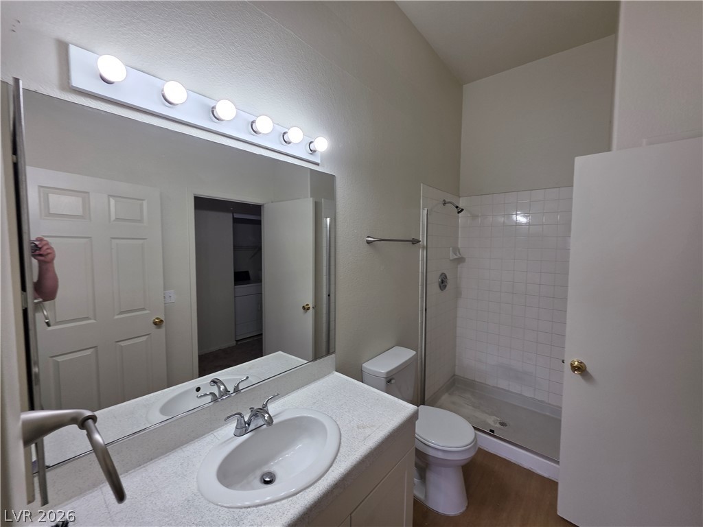 Photo 10 of 38, 2110 Los Feliz Street #2037