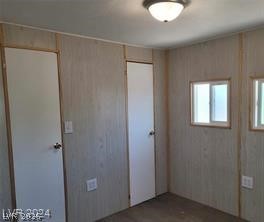 Photo 3 of 2884 Green Tree Avenue
