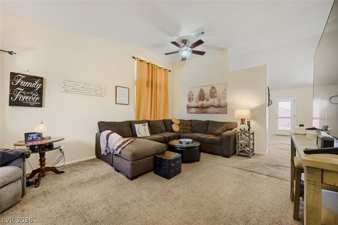 Photo 5 of 836 Grape Vine Avenue