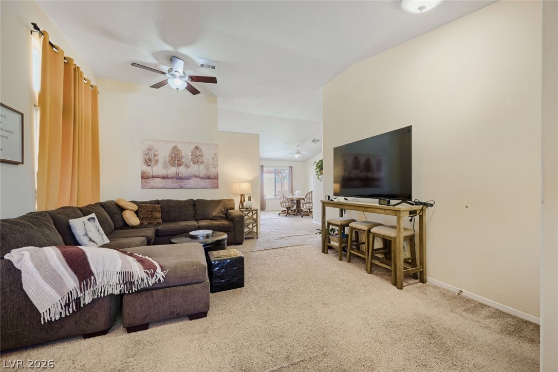 Photo 6 of 27, 836 Grape Vine Avenue