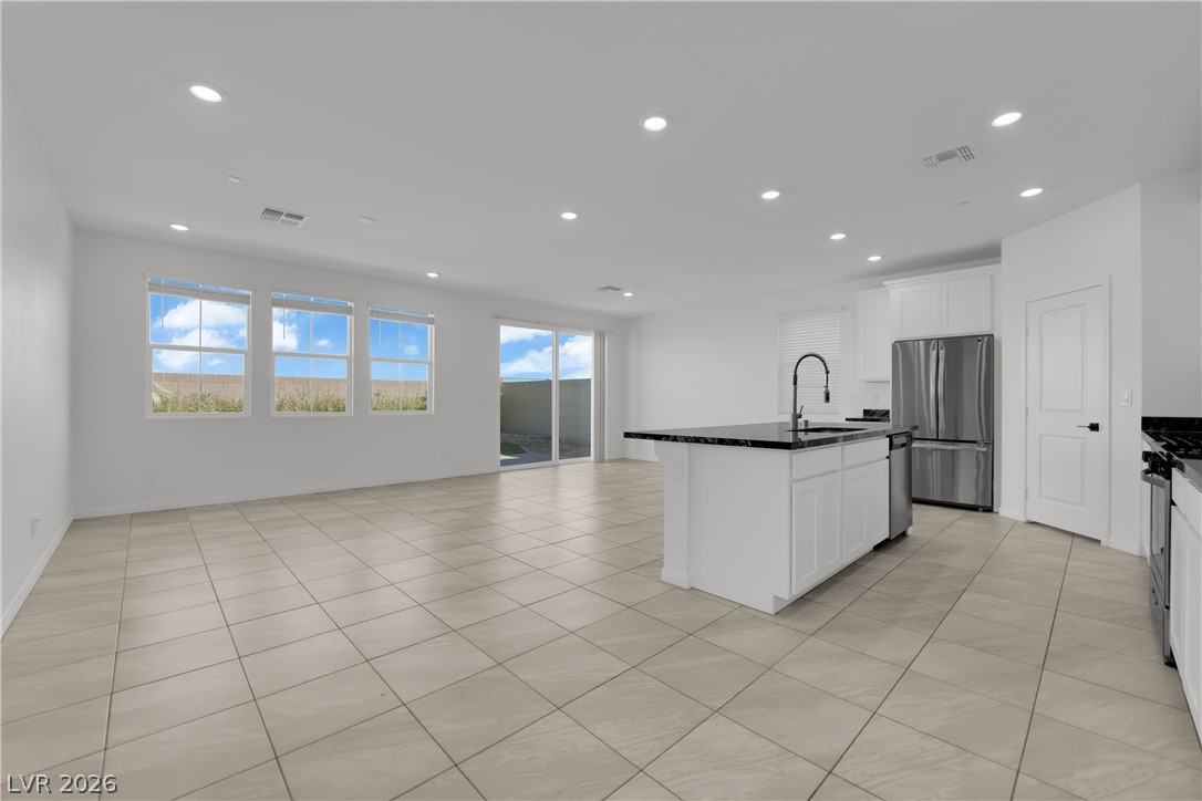 Photo 4 of 2406 Bellinzona Place