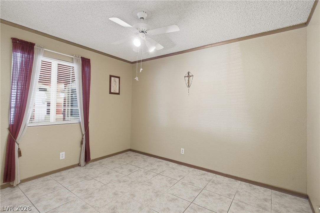 Photo 36 of 70, 3715 E Nelson Avenue