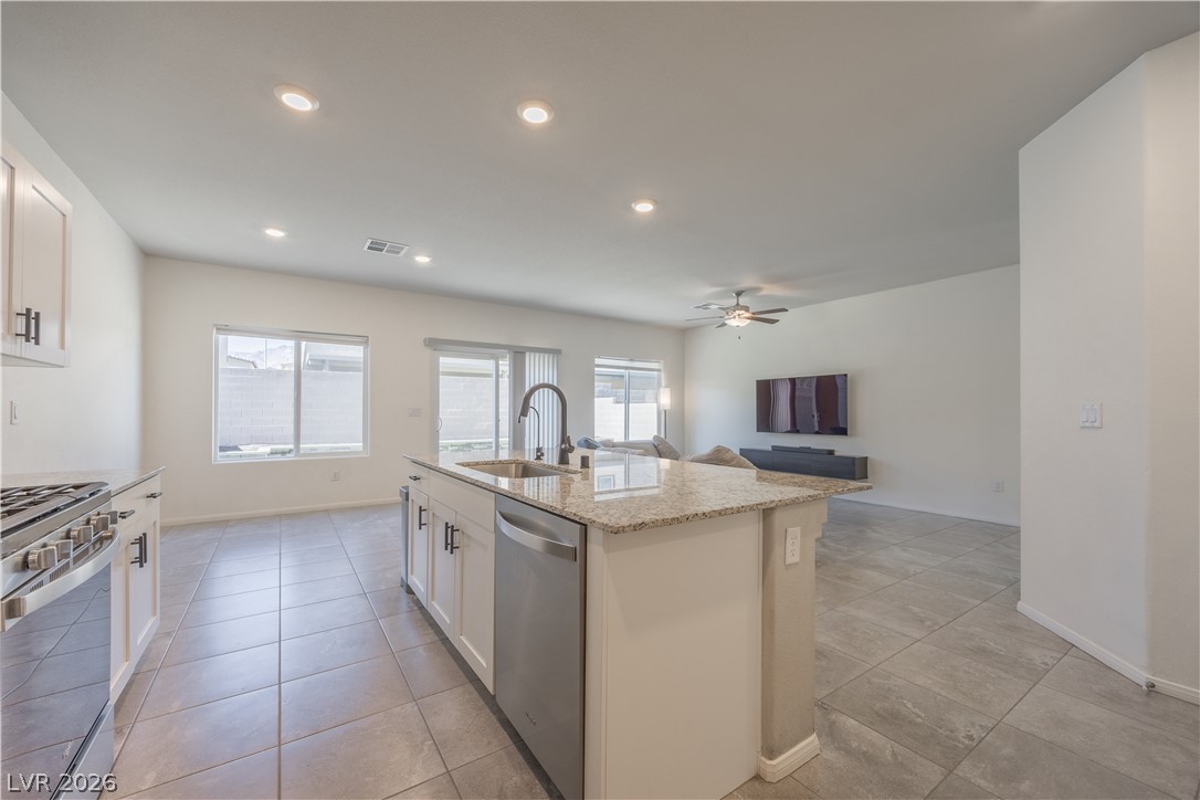 Photo 10 of 45, 3760 Ramura Avenue