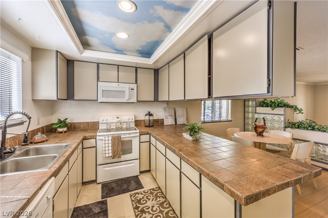 Photo 12 of 29, 3240 Cameron Street #D