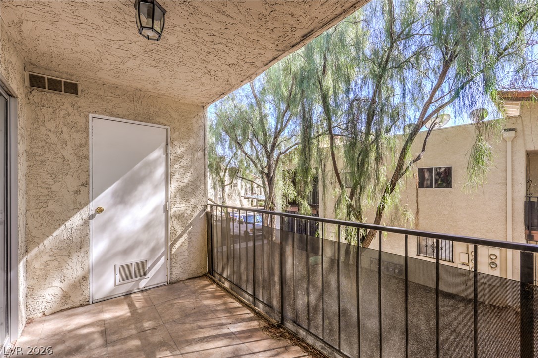 Photo 26 of 29, 3240 Cameron Street #D