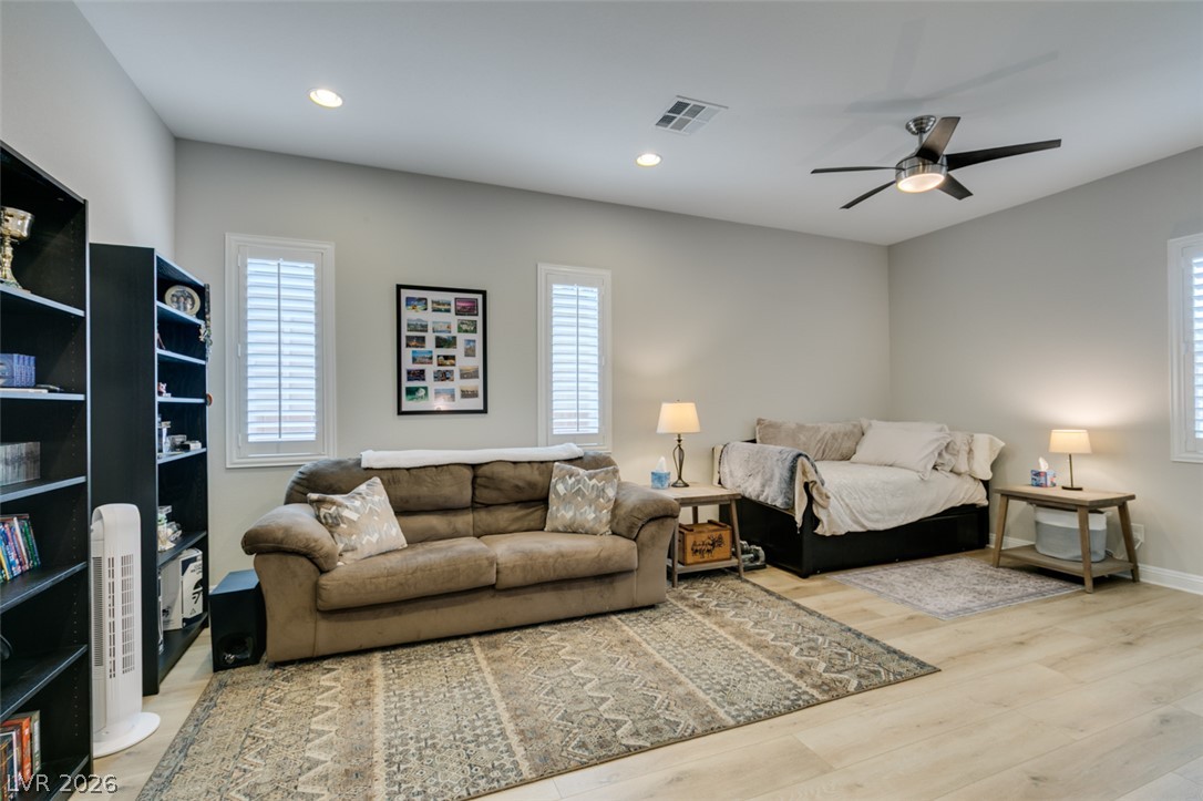 Photo 41 of 52, 7326 Winesburg Street