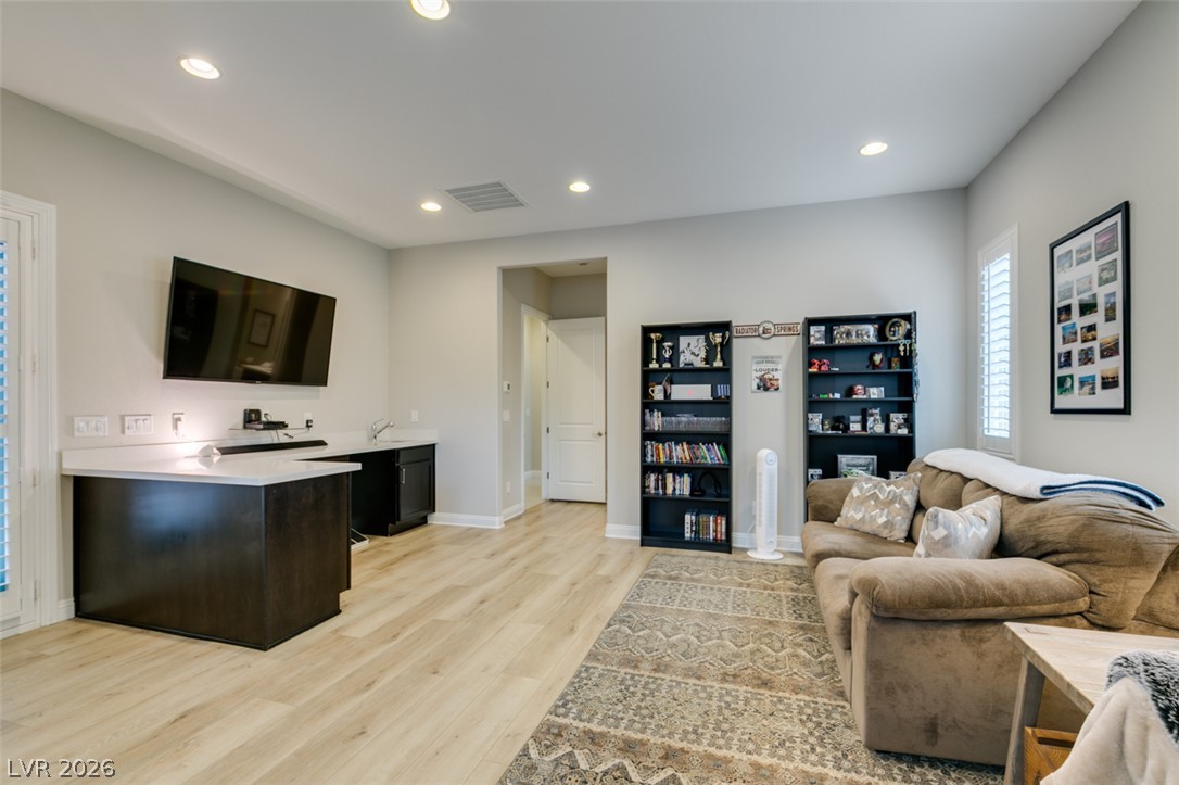 Photo 45 of 52, 7326 Winesburg Street