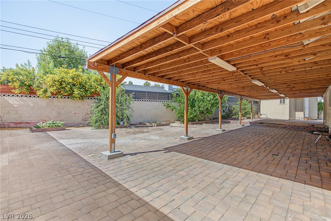 Photo 4 of 1716 Kiltie Way