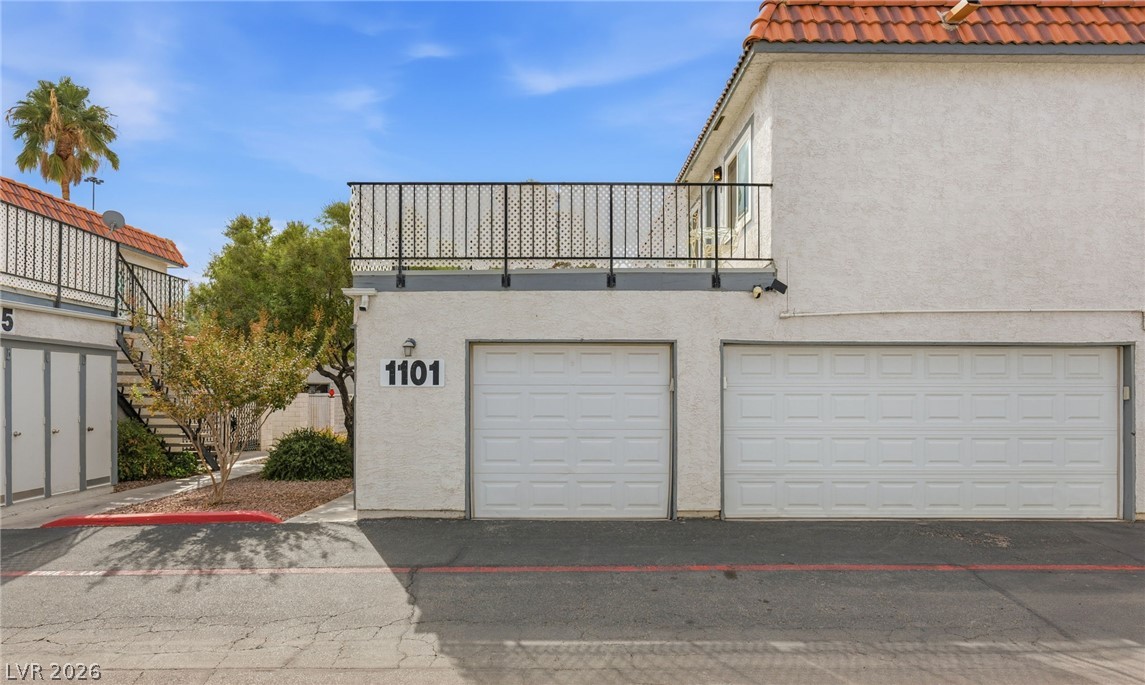 Photo 31 of 35, 1101 Willow Tree Drive #D