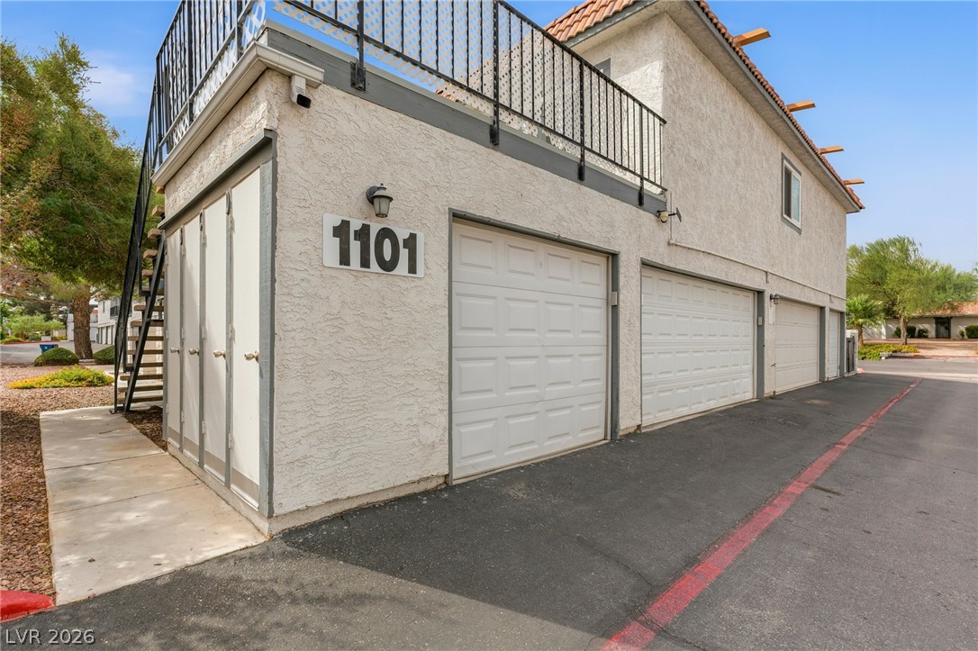 Photo 33 of 35, 1101 Willow Tree Drive #D