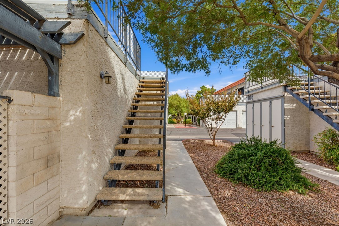 Photo 3 of 1101 Willow Tree Drive #D