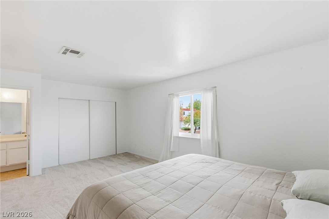 Photo 22 of 35, 1101 Willow Tree Drive #D