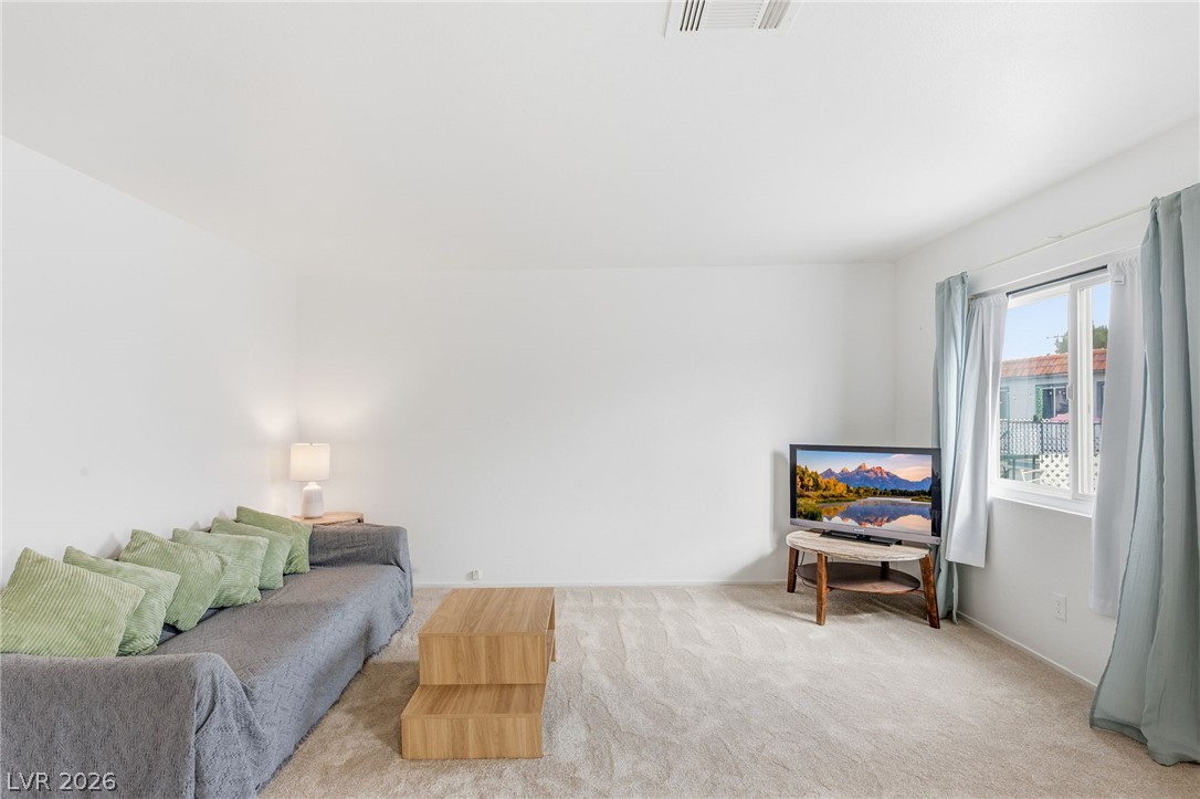 Photo 9 of 35, 1101 Willow Tree Drive #D