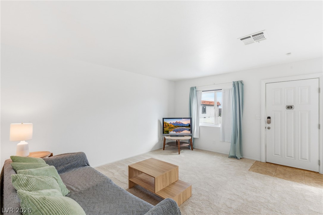 Photo 10 of 35, 1101 Willow Tree Drive #D