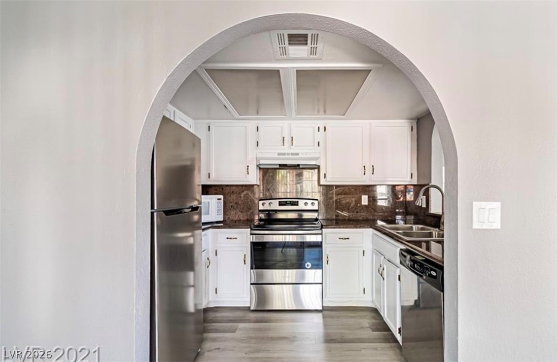 Photo 5 of 6137 W Oakey Boulevard #D