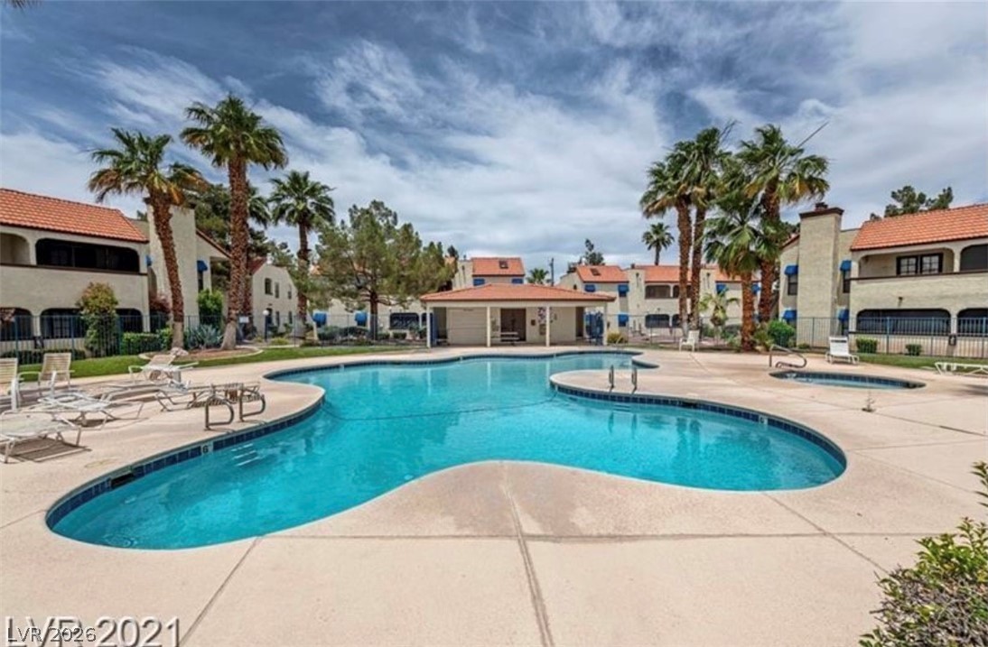 Photo 18 of 25, 6137 W Oakey Boulevard #D
