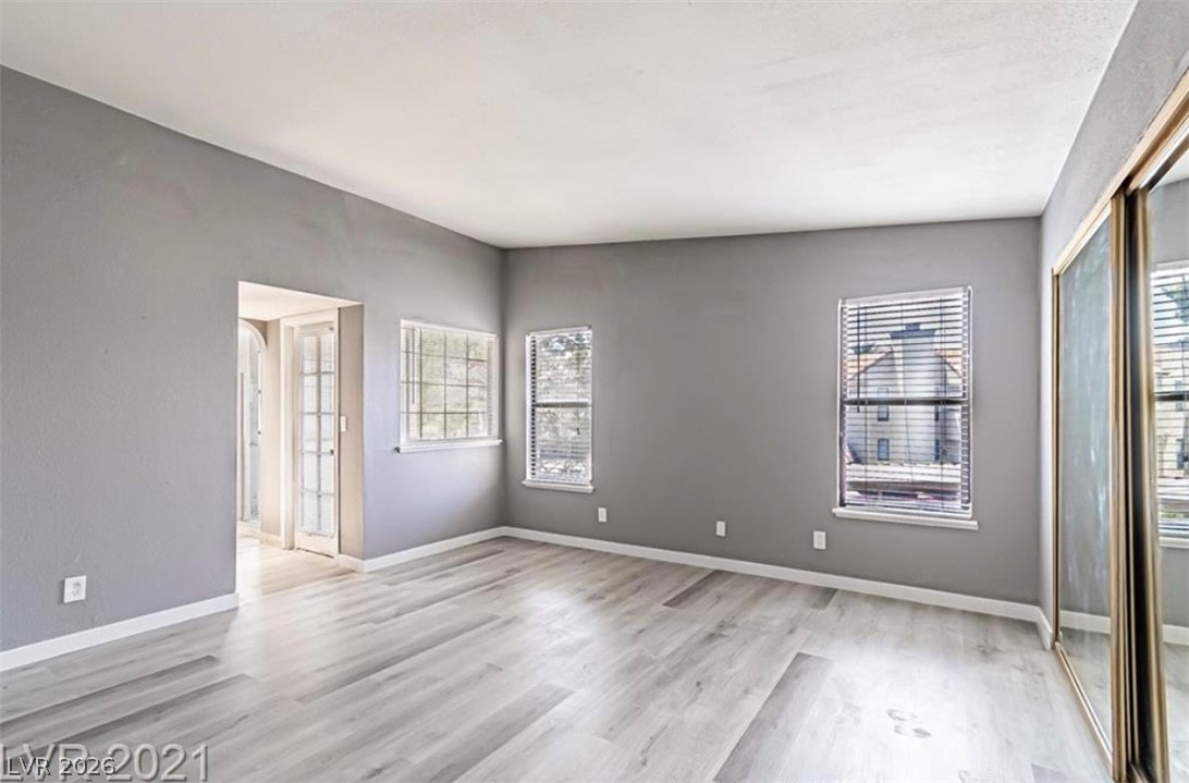 Photo 8 of 25, 6137 W Oakey Boulevard #D