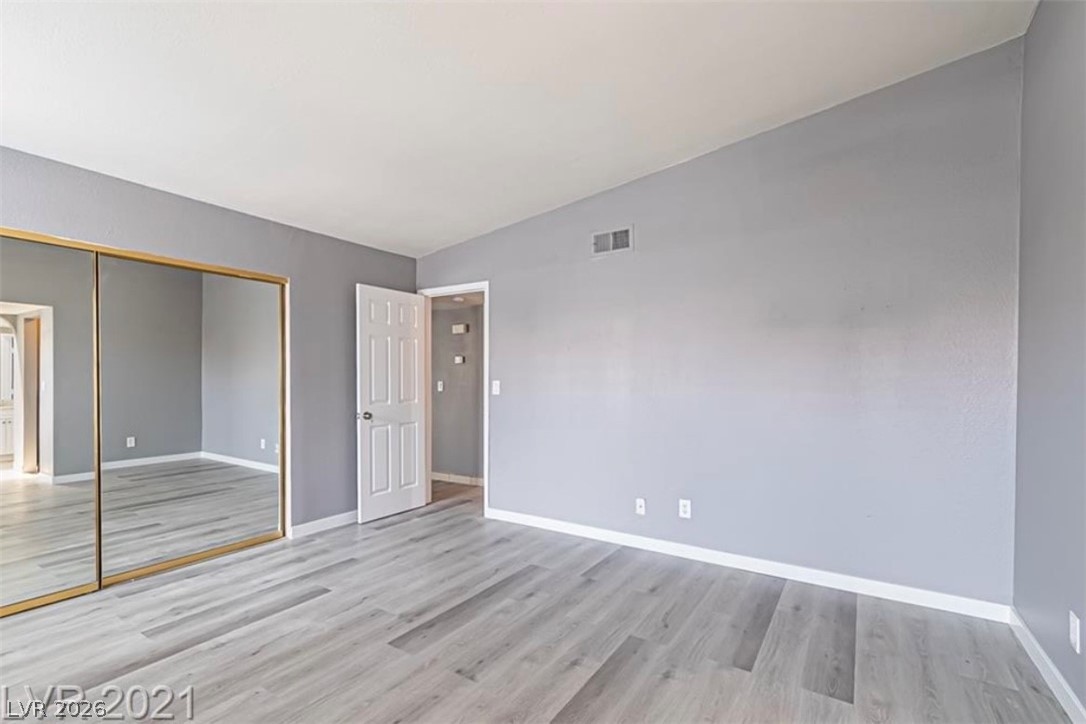 Photo 9 of 25, 6137 W Oakey Boulevard #D