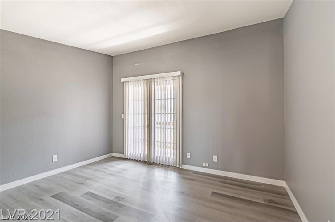 Photo 12 of 25, 6137 W Oakey Boulevard #D