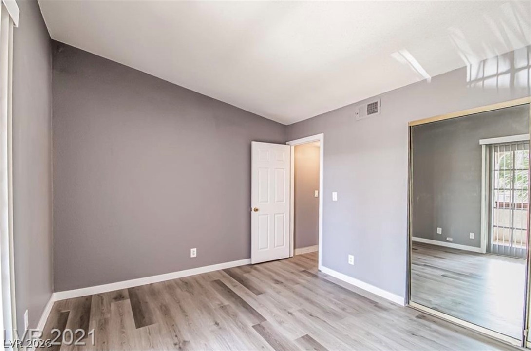 Photo 13 of 25, 6137 W Oakey Boulevard #D