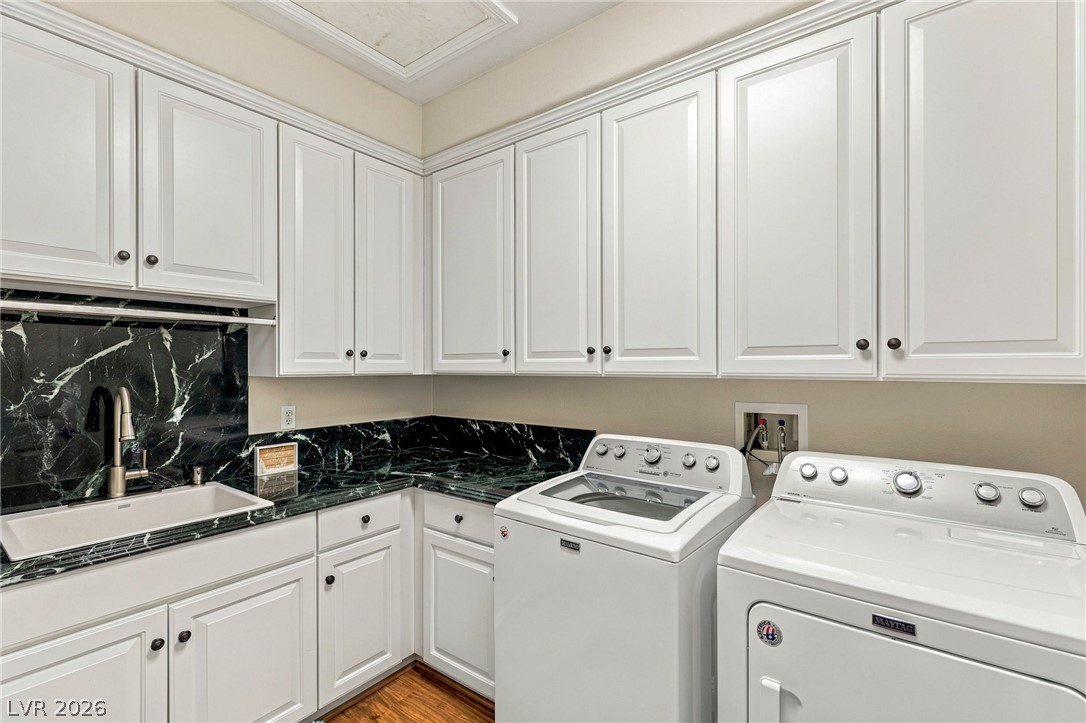 Photo 27 of 33, 3364 Saddlebrook Street