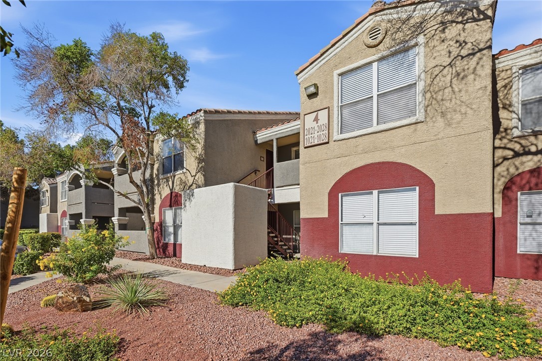 Photo 3 of 5055 W Hacienda Avenue #2023