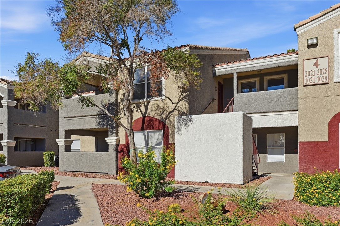 Photo 4 of 5055 W Hacienda Avenue #2023