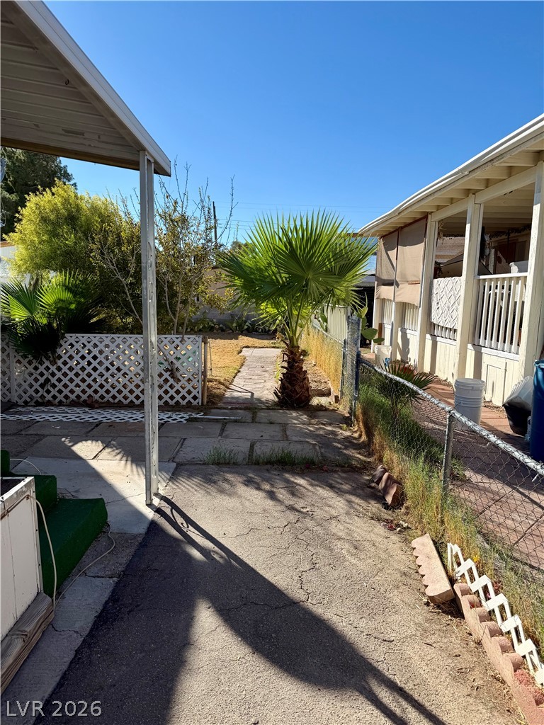 Photo 4 of 2815 Everglade Street
