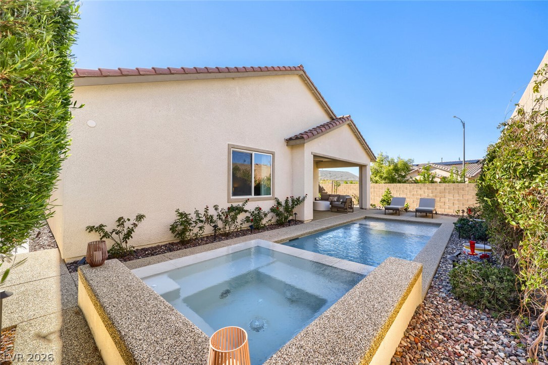 Photo 56 of 94, 2510 Inverleven Avenue