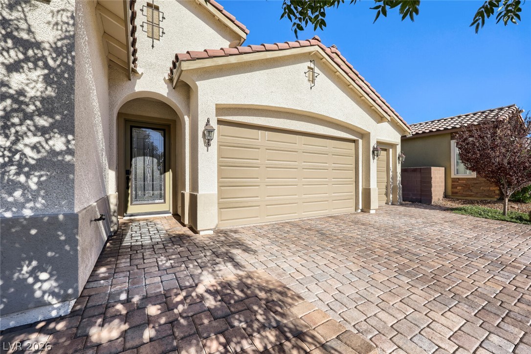 Photo 10 of 94, 2510 Inverleven Avenue