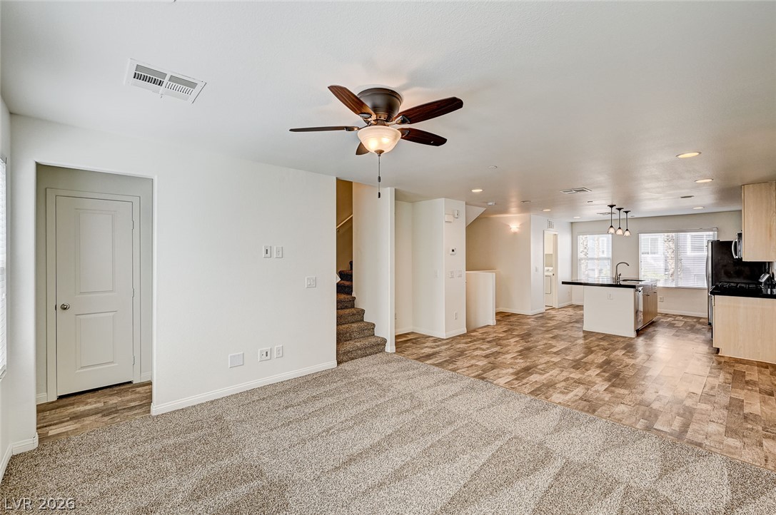 Photo 6 of 54, 9050 W Tropicana Avenue #1032