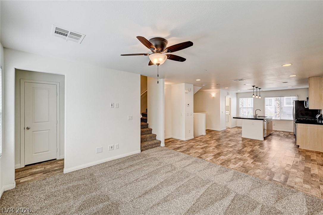 Photo 10 of 54, 9050 W Tropicana Avenue #1032
