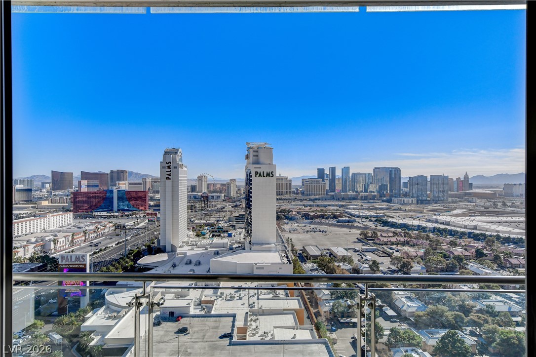 Photo 27 of 42, 4381 W Flamingo Road #2920
