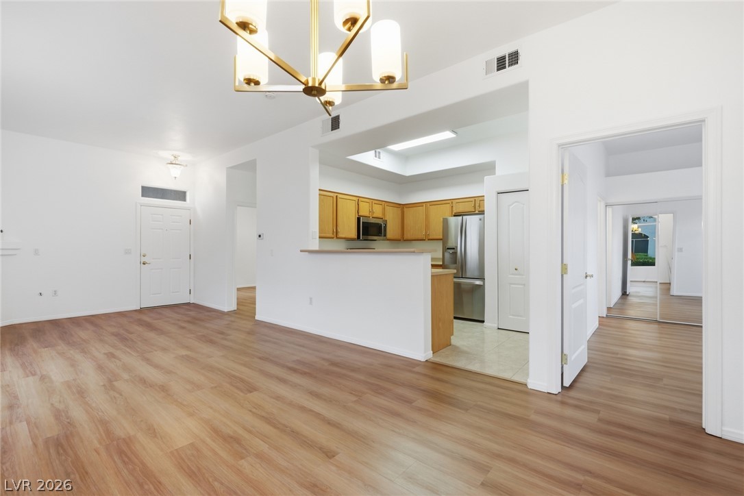 Photo 6 of 20, 700 Carnegie Street #1712