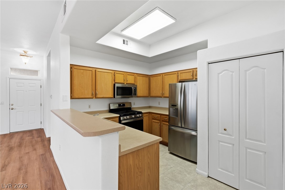 Photo 9 of 20, 700 Carnegie Street #1712