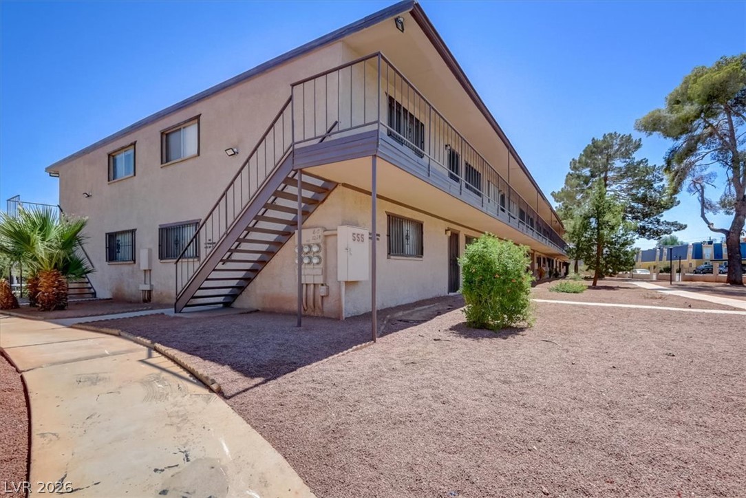 555 S Royal Crest Circle #25, Las Vegas