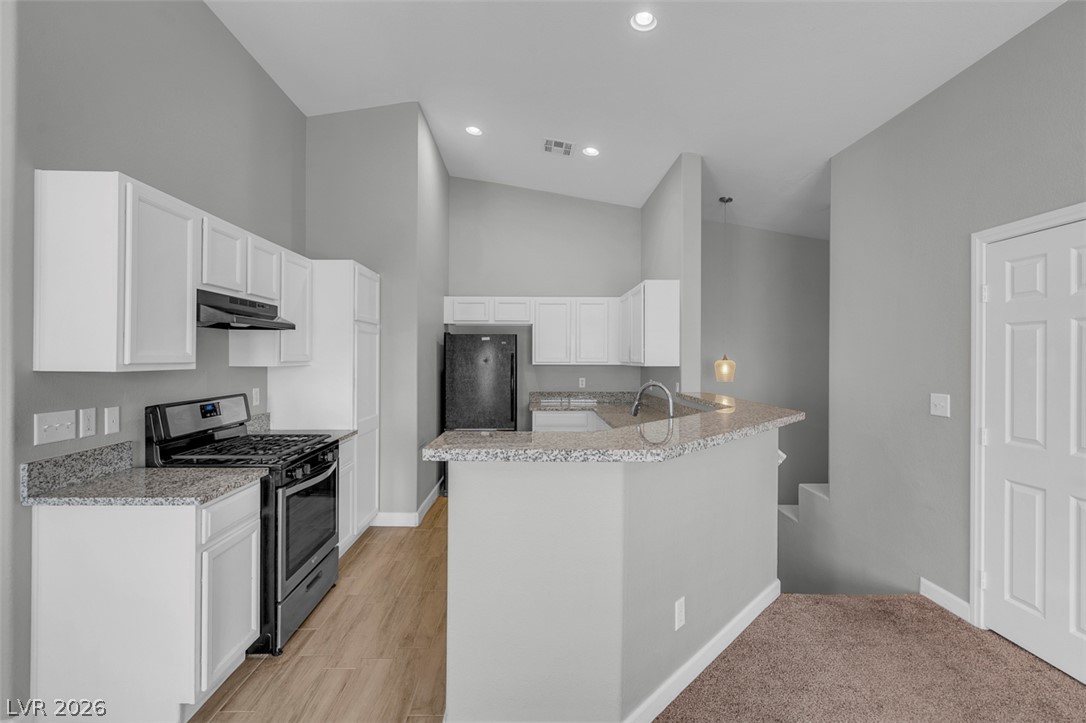 Photo 13 of 42, 6097 Slow Bob Street #101