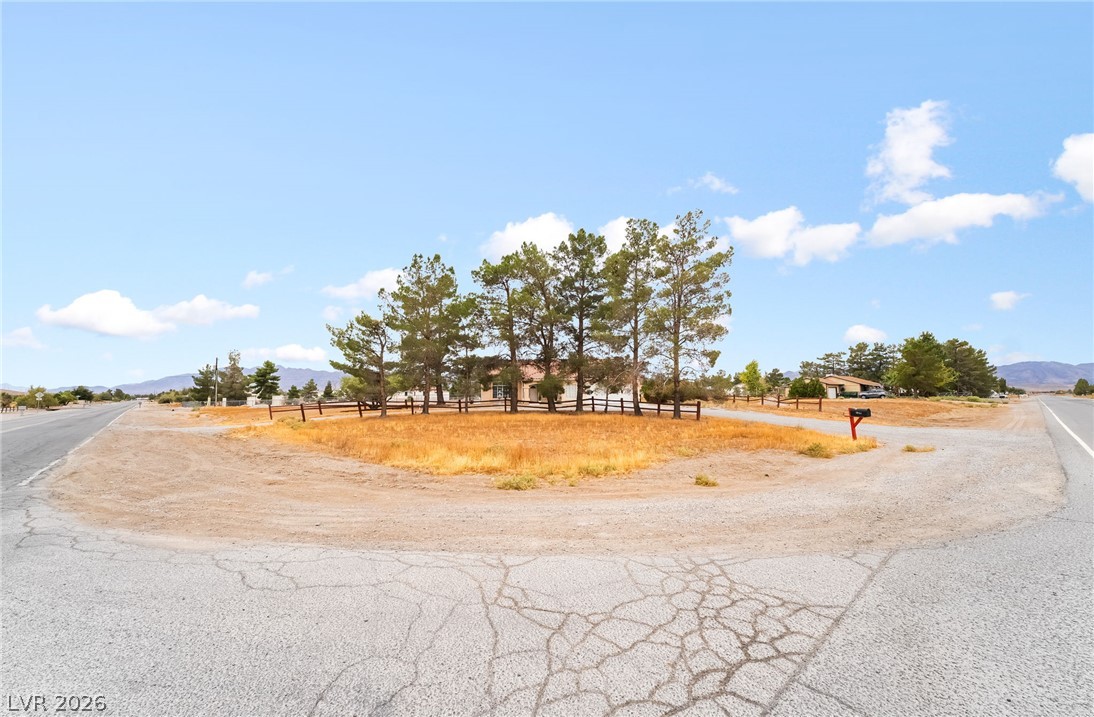 1741 W Calvada Boulevard, Pahrump