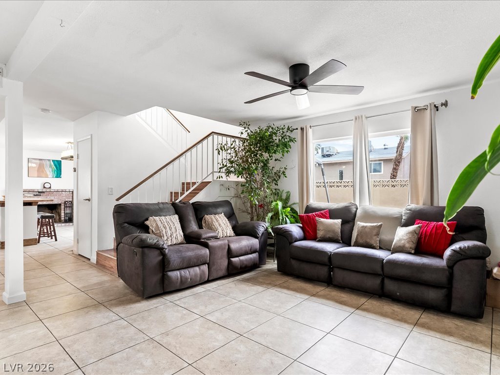 Photo 10 of 49, 513 Dolores Drive