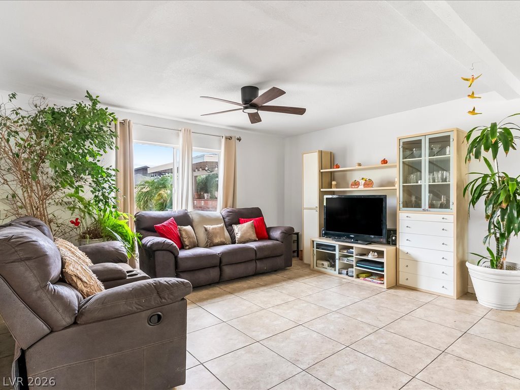 Photo 11 of 49, 513 Dolores Drive