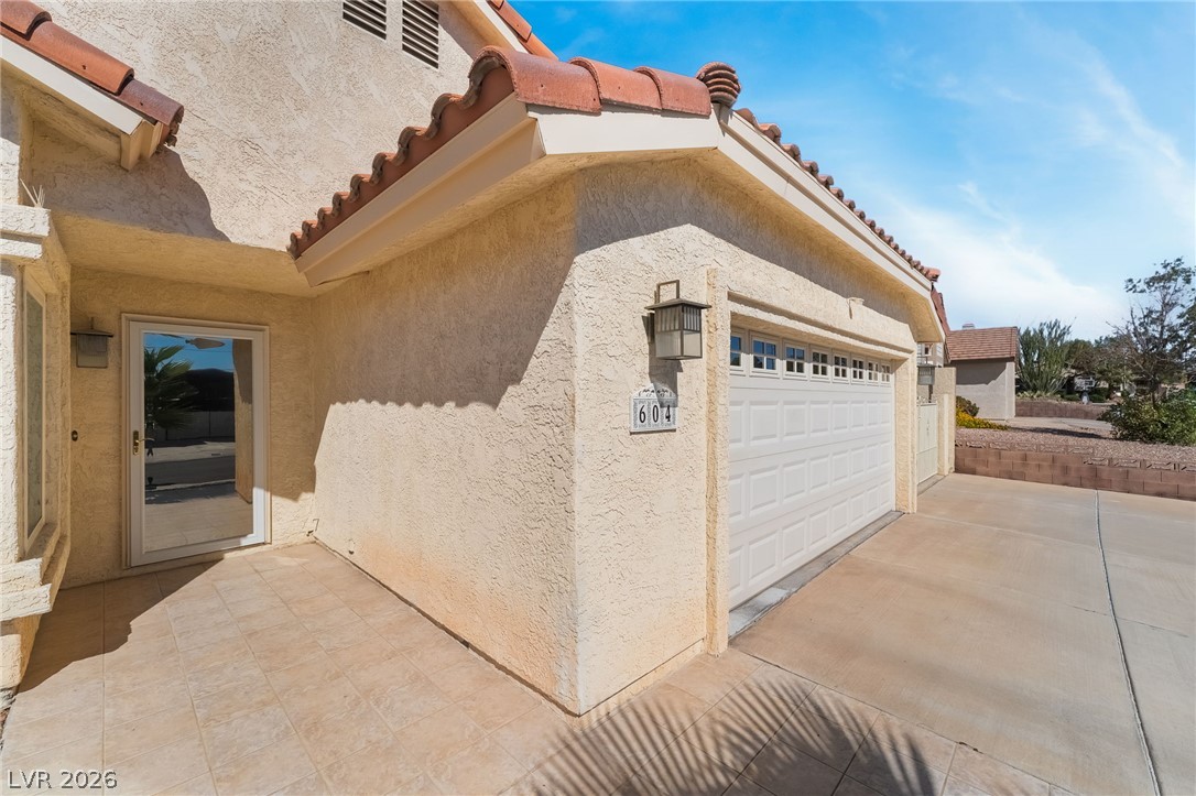 Photo 5 of 604 Otono Drive