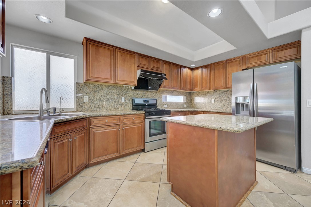 Photo 14 of 61, 7837 Spindrift Cove Street